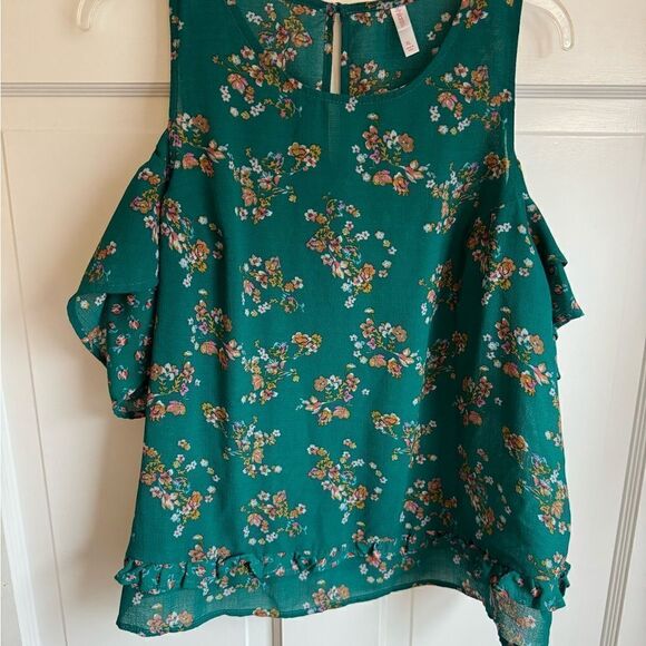 Xhilaration Tops - Xhilaration off the shoulder tank top - size XL